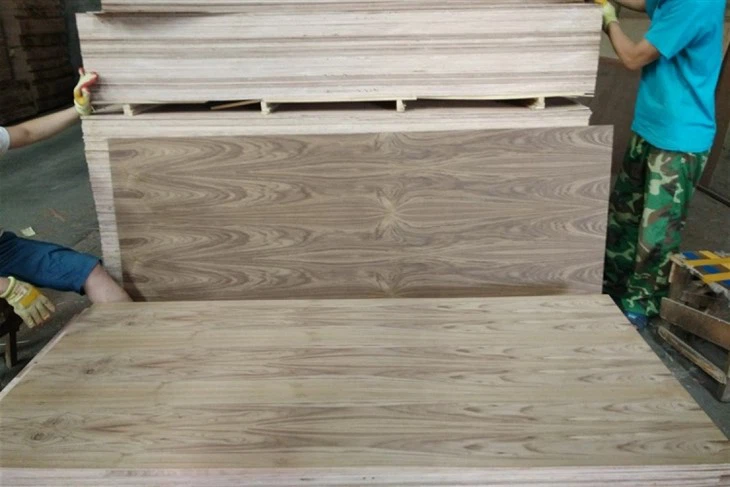 AA grade Teak Crown plywood.